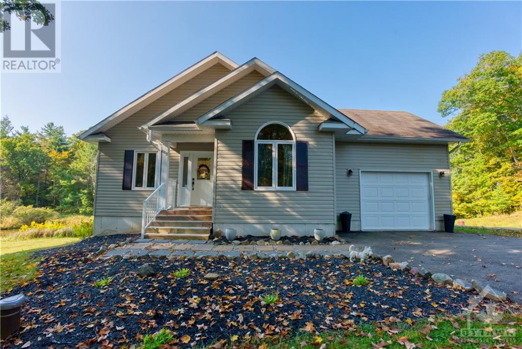 8850 Perth Road, Rideau Lakes, Ontario  K0G 1X0 - Photo 1 - X9520579