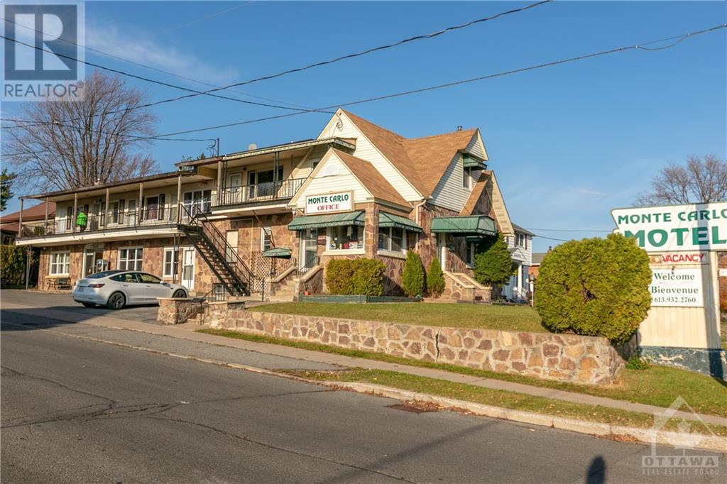 1606 Montreal Road, Cornwall, Ontario  K6H 1G1 - Photo 1 - X10419257