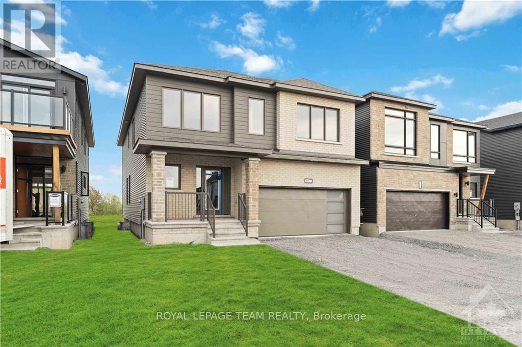 667 Fenwick Way, Ottawa, Ontario  K2C 3H2 - Photo 1 - X10433223