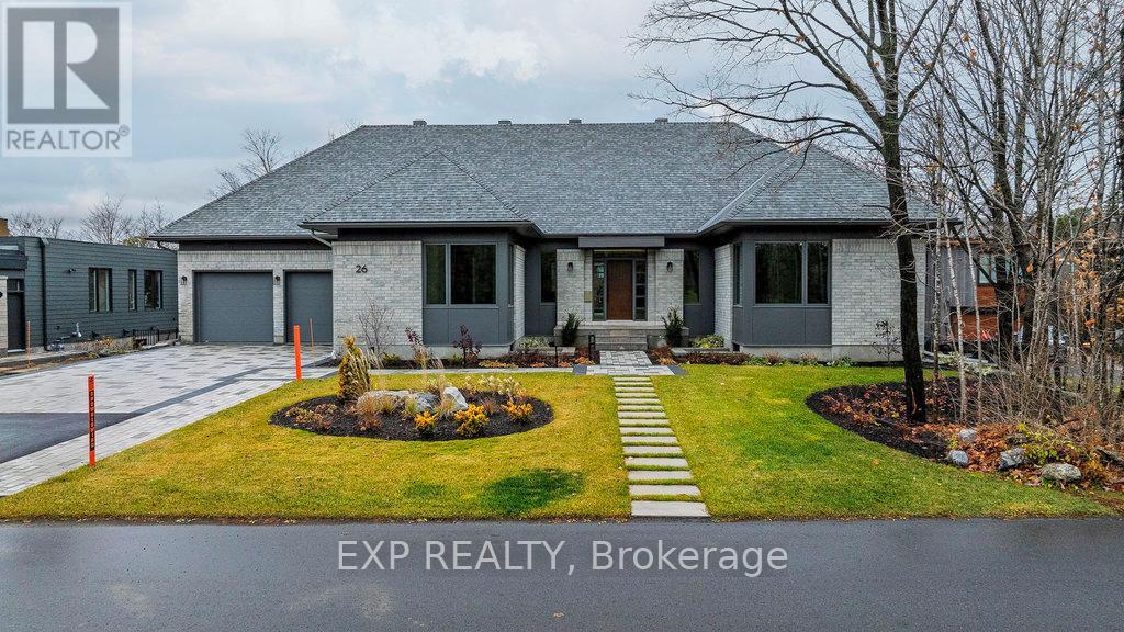 26 Clovelly Road W, Ottawa, Ontario  K1J 6M2 - Photo 1 - X11422769