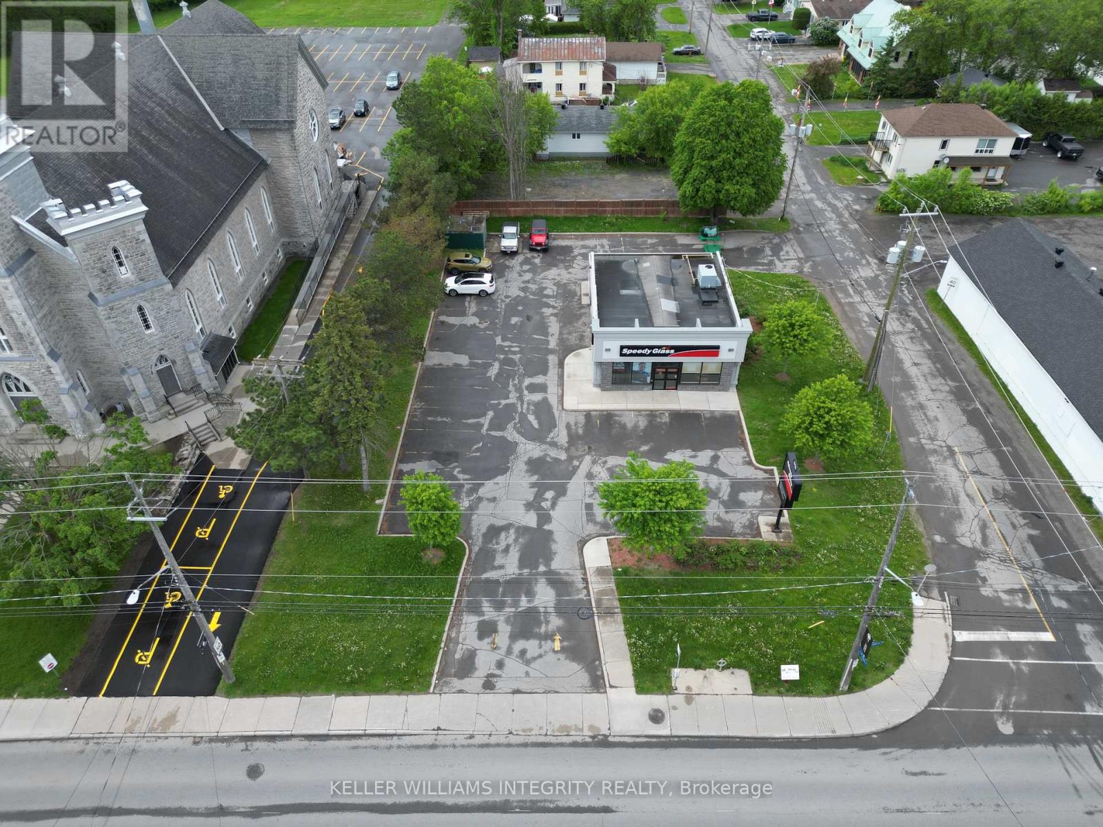 2795 St Joseph Boulevard, Ottawa, Ontario  K1C 1G4 - Photo 1 - X11824403