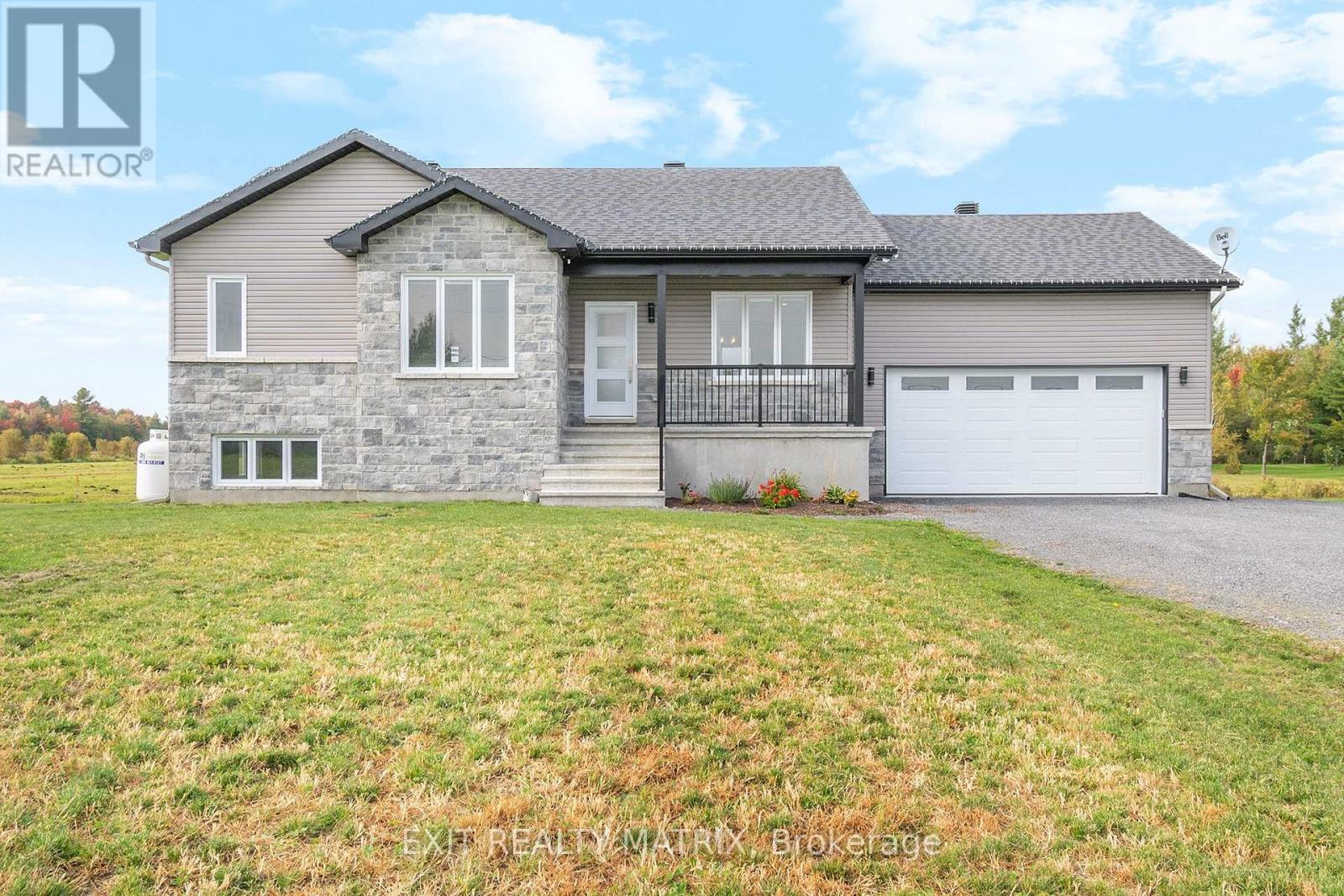 13 Glenco Road, South Stormont, Ontario  K0C 2A0 - Photo 1 - X11891525