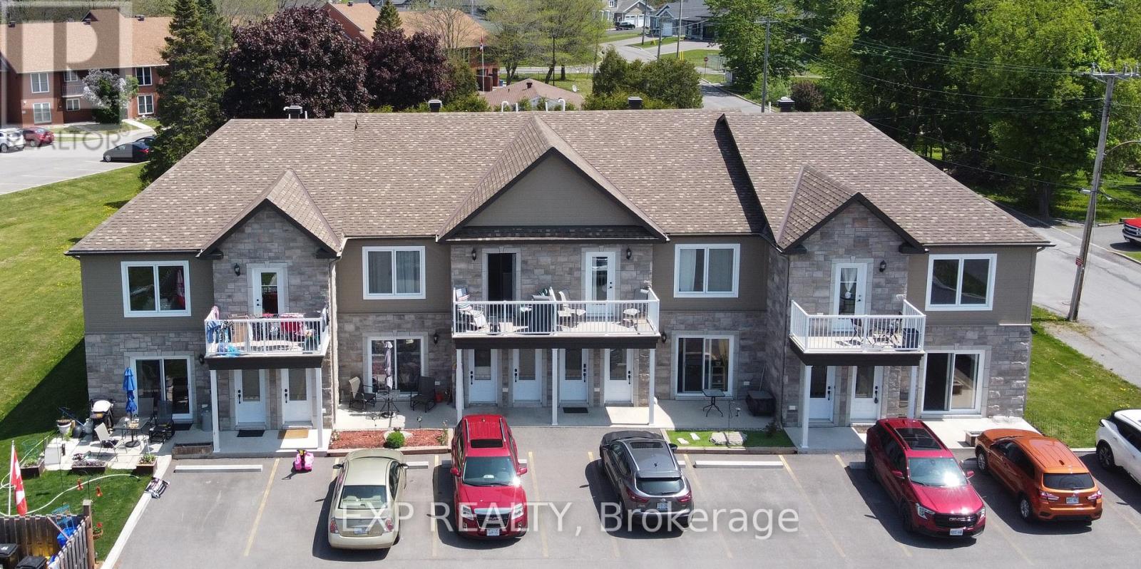 75 Kenyon Street E, North Glengarry, Ontario  K0C 1A0 - Photo 1 - X11893922