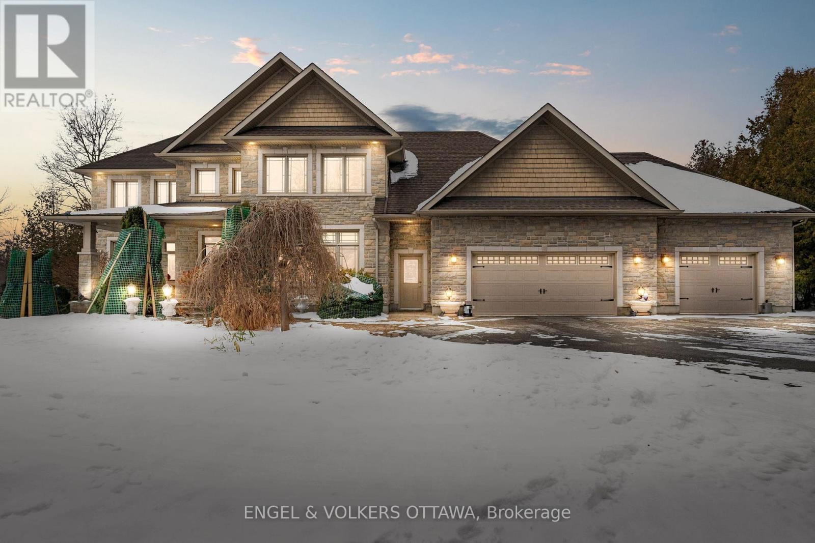 5785 Longhearth Way, Ottawa, Ontario  K4M 1M2 - Photo 1 - X11896368