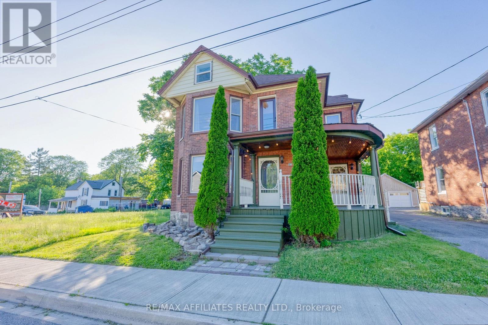 138 Henry Street E, Prescott, Ontario  K0E 1T0 - Photo 1 - X11916089