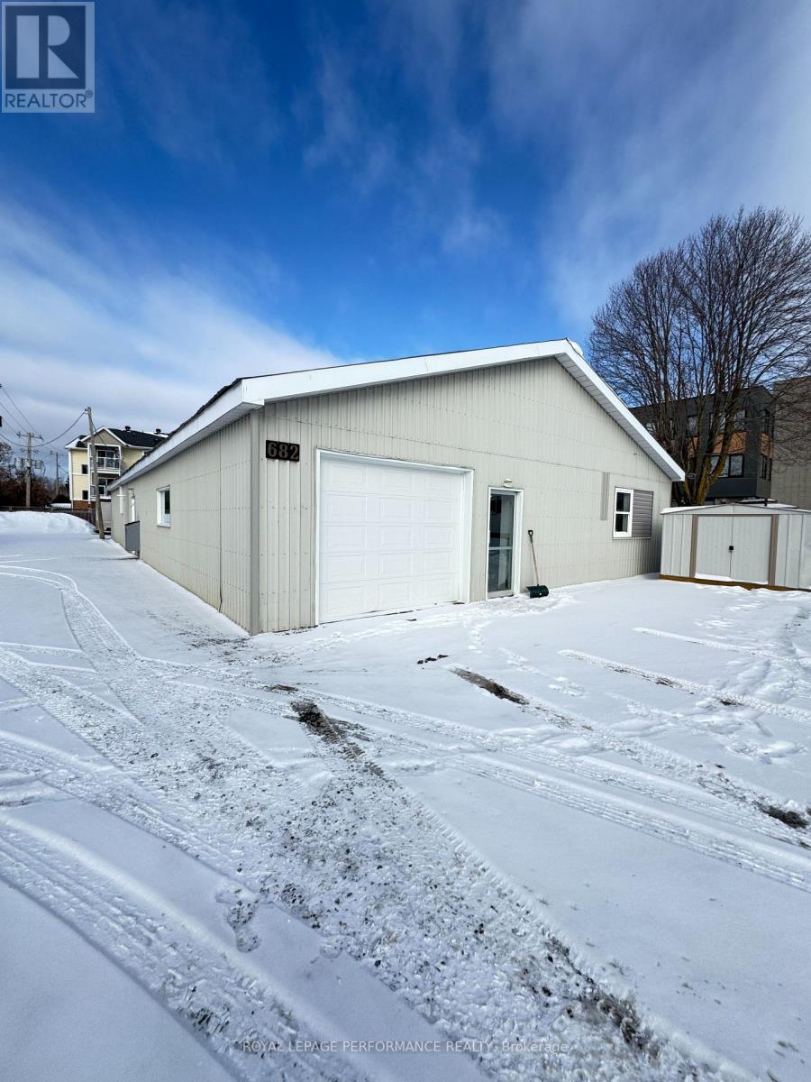 682 Montcalm Street, Casselman, Ontario  K0A 1M0 - Photo 1 - X11918226
