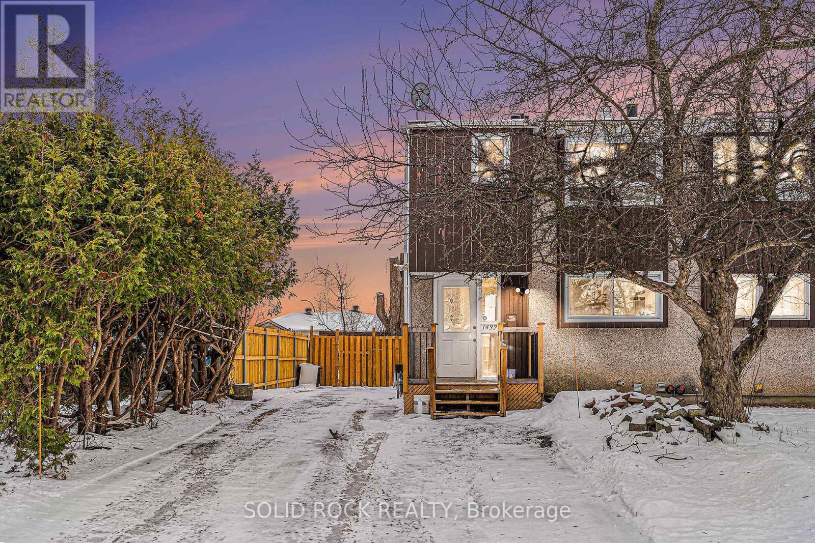 1432 Leigh Crescent, Ottawa, Ontario  K1J 8E4 - Photo 1 - X11932704