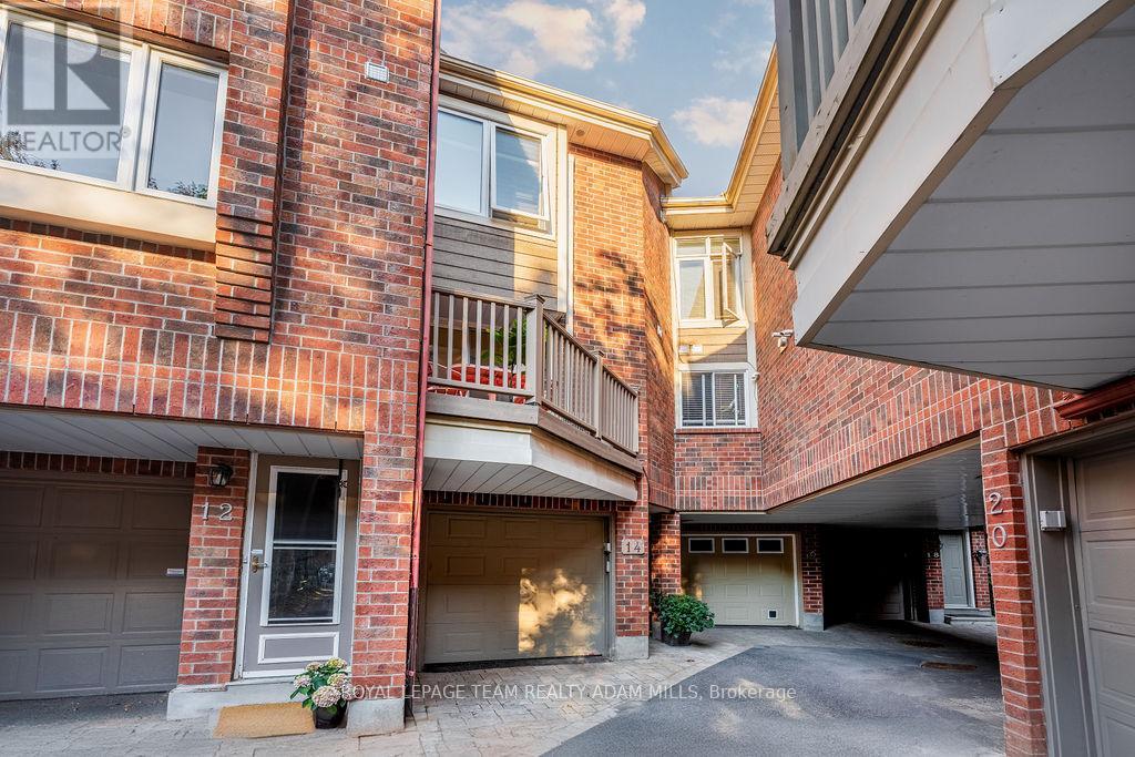 14 Cornerstone, Ottawa, Ontario  K2P 2N3 - Photo 1 - X11933248