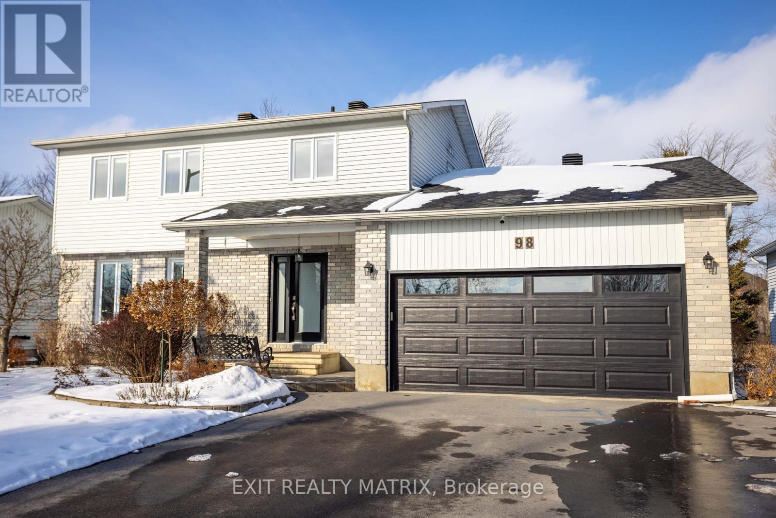 98 Menard Street, Russell, Ontario  K0A 1W1 - Photo 1 - X11934376