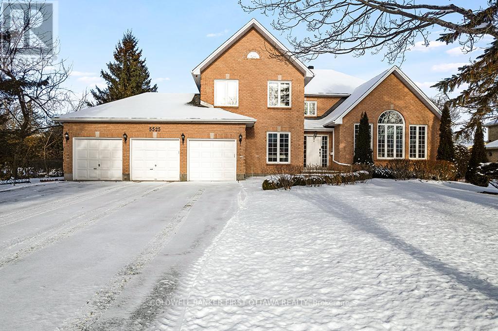 5525 Pettapiece Crescent, Ottawa, Ontario  K4M 1C6 - Photo 1 - X11936940