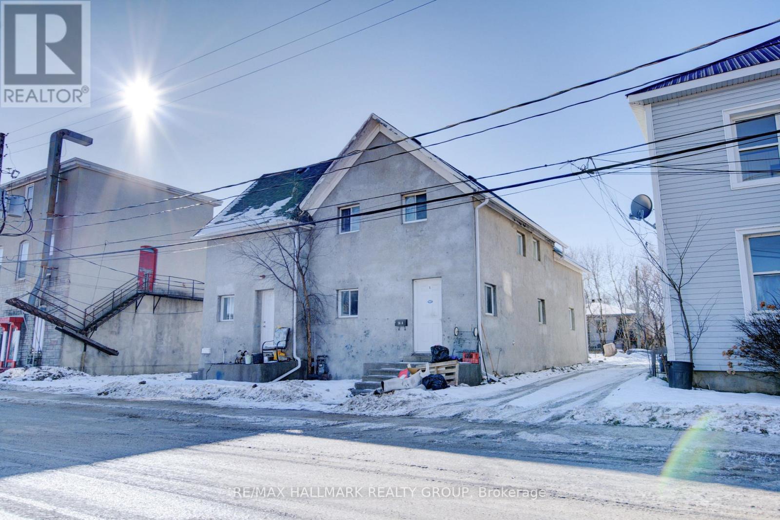56 Victoria Avenue, Smiths Falls, Ontario  K7A 2P4 - Photo 1 - X11968252