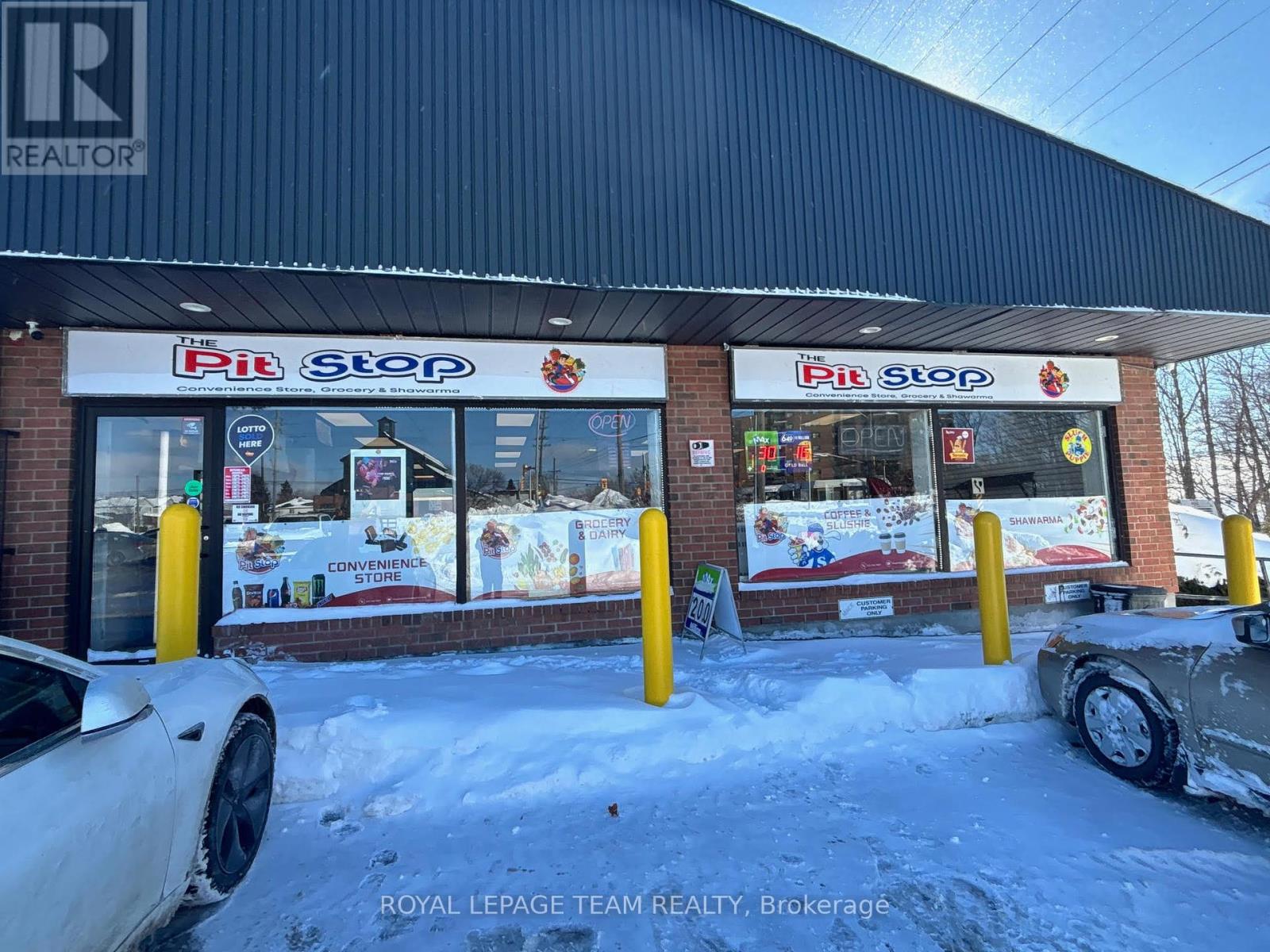 Unit B - 876 Montreal Road, Ottawa, Ontario  K1K 4L3 - Photo 1 - X11990681