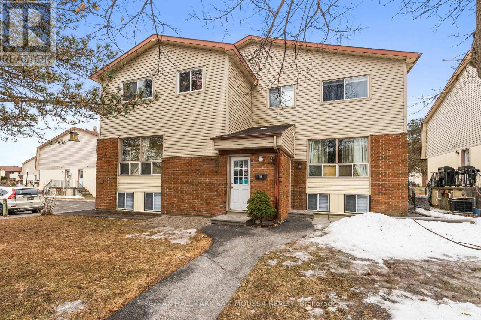 B - 41 Forester Crescent, Ottawa, Ontario  K2H 8Y3 - Photo 1 - X12034809