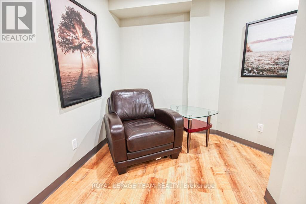 84 Centrepointe Drive, Ottawa, Ontario  K2G 6B1 - Photo 20 - X12203412