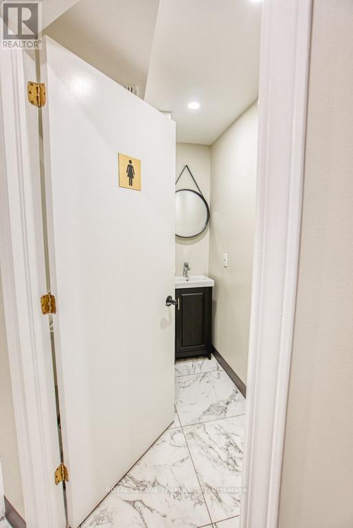 84 Centrepointe Drive, Ottawa, Ontario  K2G 6B1 - Photo 21 - X12203412