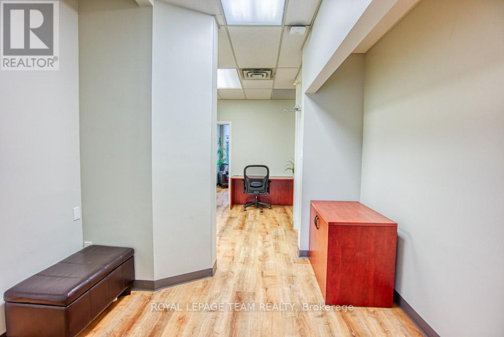 84 Centrepointe Drive, Ottawa, Ontario  K2G 6B1 - Photo 6 - X12203412