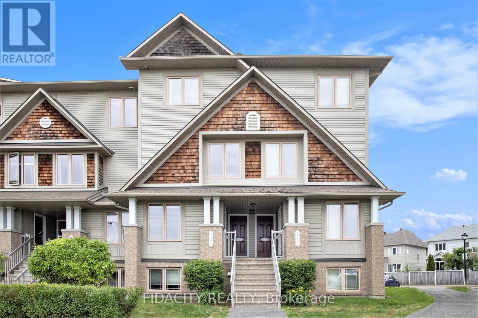 721 Lakeridge Drive, Ottawa, Ontario  K4A 0N5 - Photo 1 - X12256716