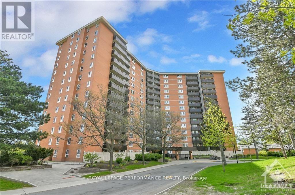 1404 - 2020 Jasmine Crescent, Ottawa, Ontario  K1J 8K5 - Photo 1 - X12257905