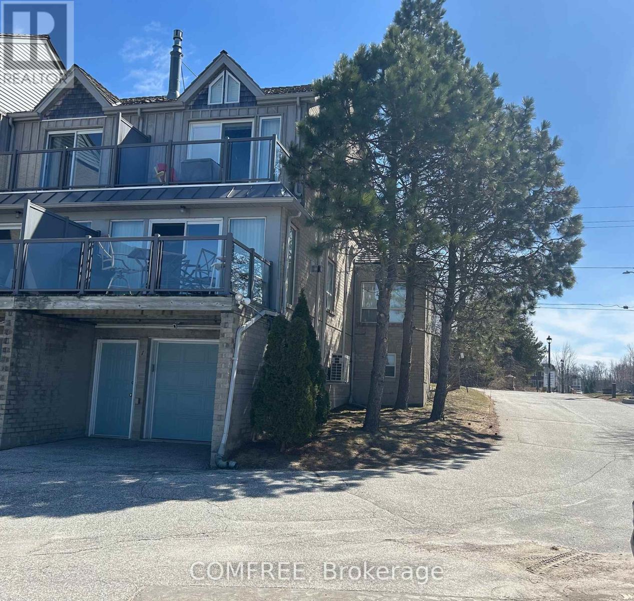 1 - 216 River Road E, Wasaga Beach, Ontario  L9Z 2L6 - Photo 1 - S12262597