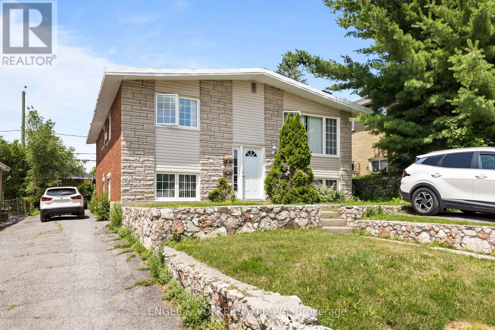 263 Michel Circle, Ottawa, Ontario  K1L 7P4 - Photo 1 - X12277012