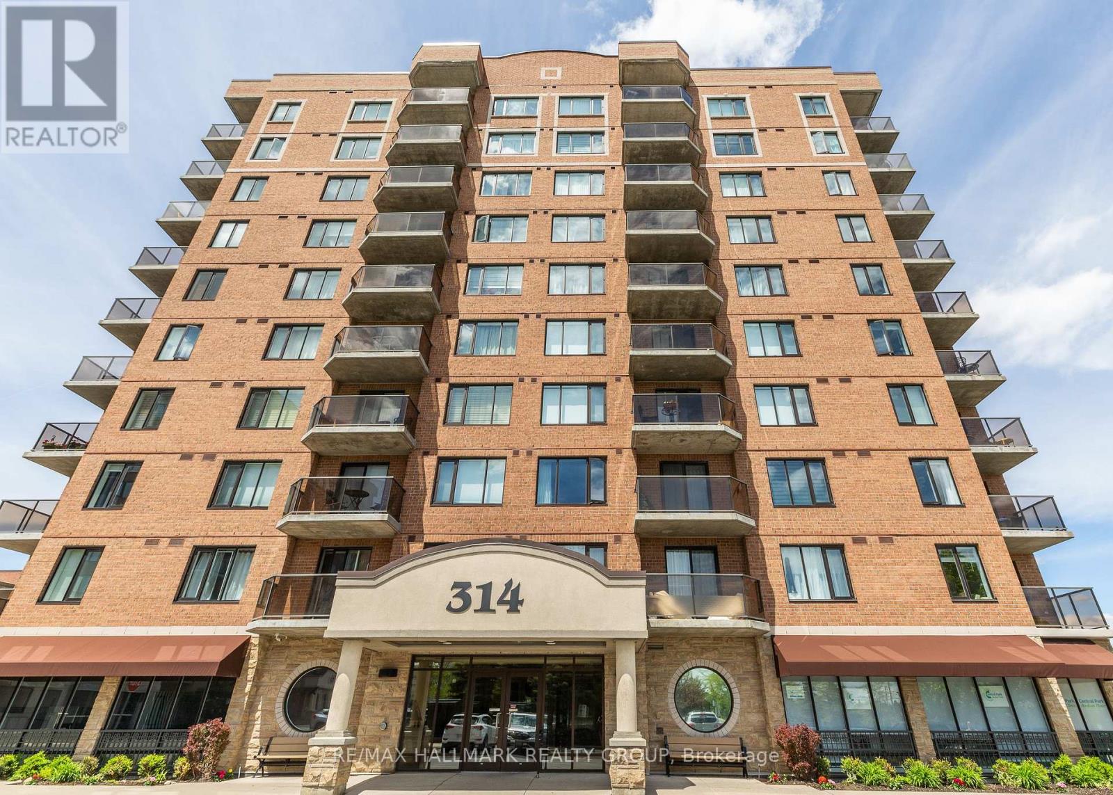 301 - 314 Central Park Drive, Ottawa, Ontario  K2C 0R2 - Photo 1 - X12298239