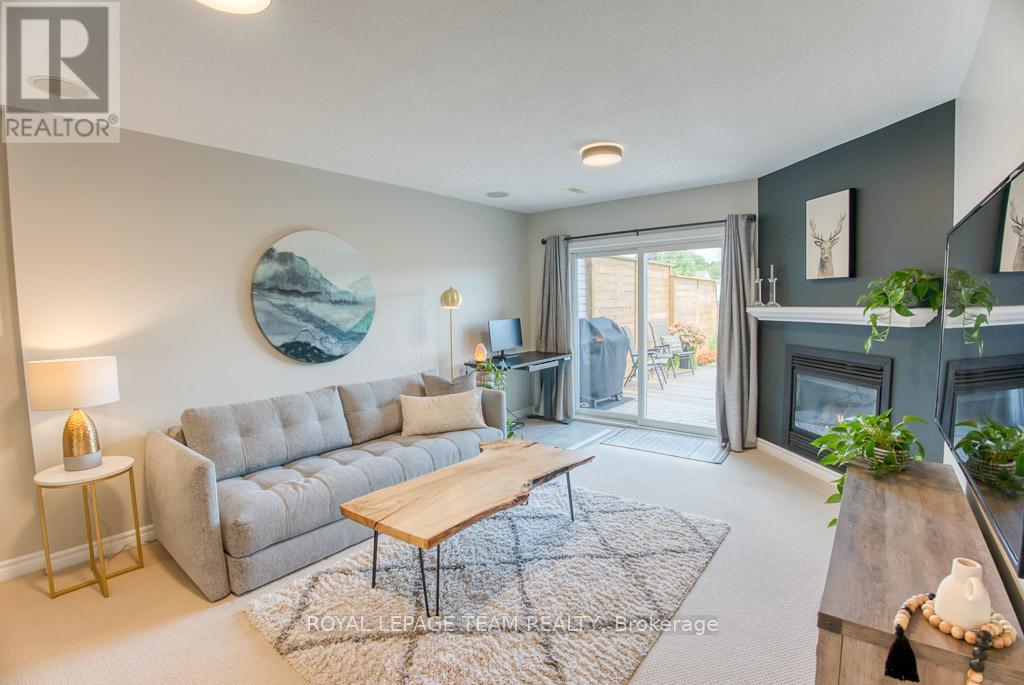 292 Forestbrook Street, Ottawa, Ontario  K2K 0B9 - Photo 30 - X12378562