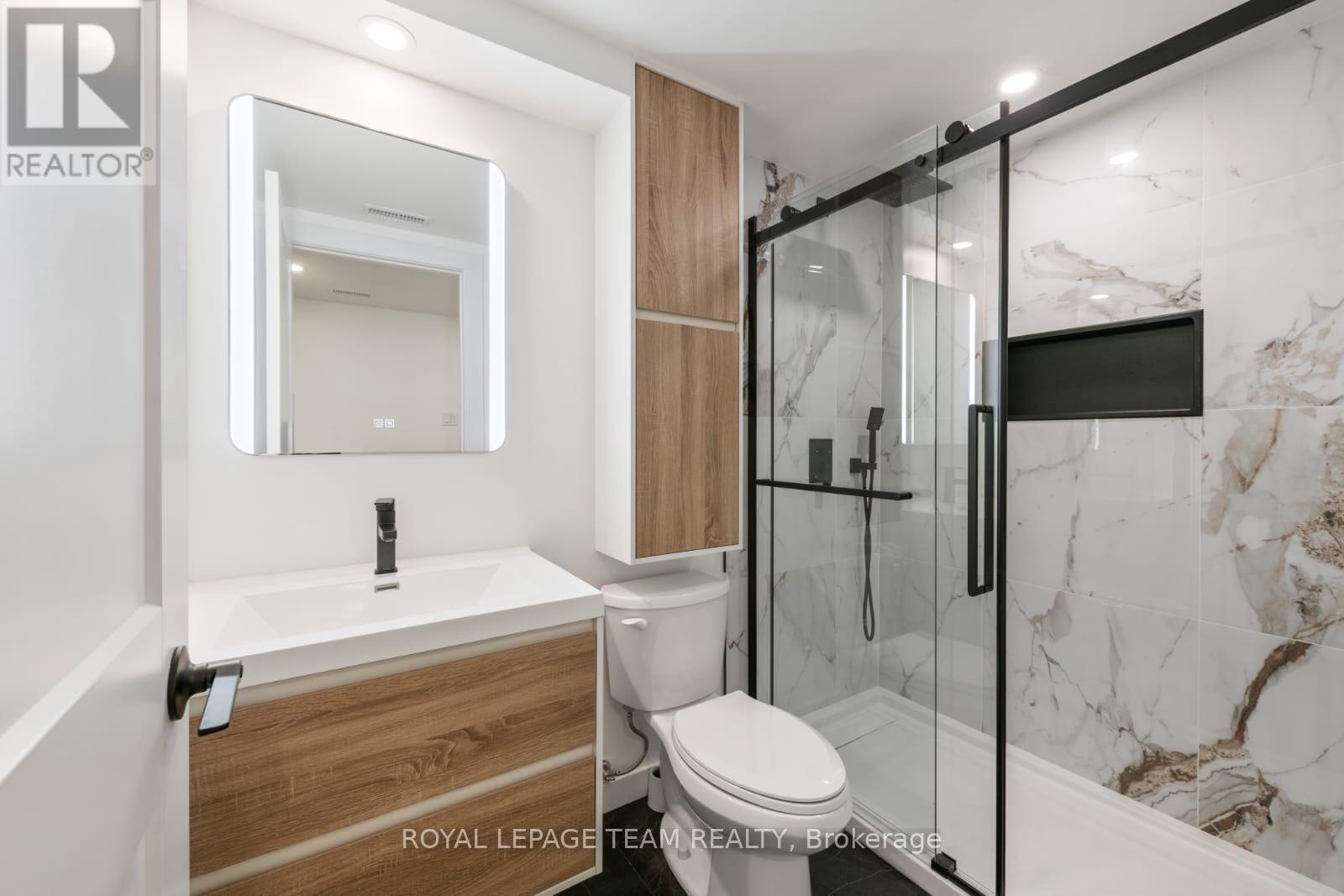 329 Gallantry Way, Ottawa, Ontario  K2S 0P6 - Photo 10 - X12429377