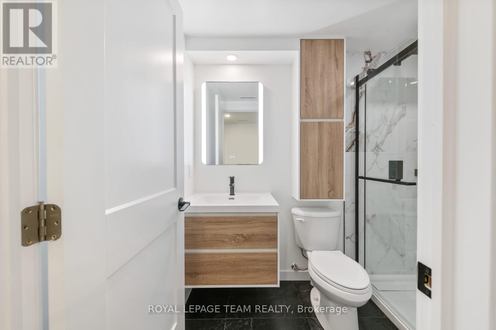329 Gallantry Way, Ottawa, Ontario  K2S 0P6 - Photo 11 - X12429377