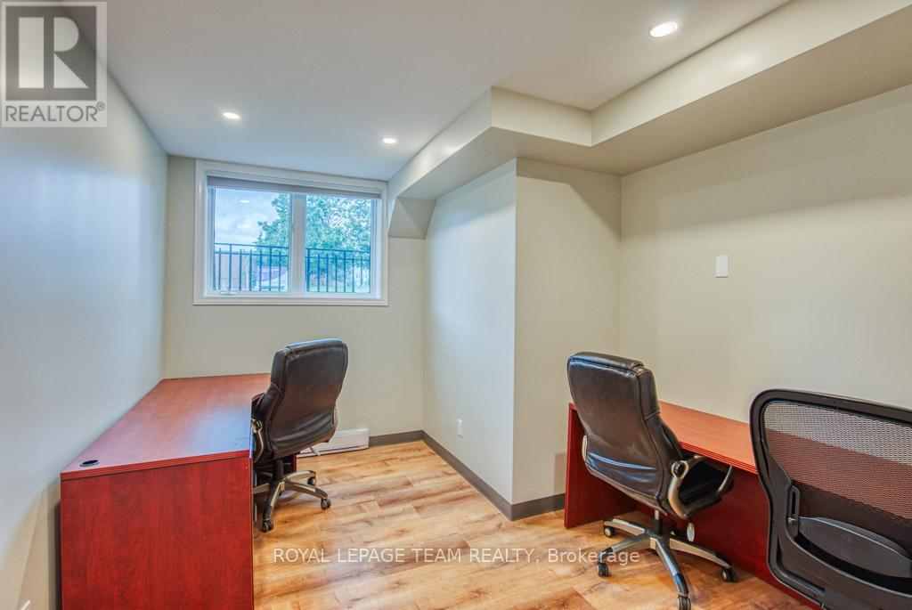 84 Centrepointe Drive, Ottawa, Ontario K2G 6B1 - Photo 13 - X12523314