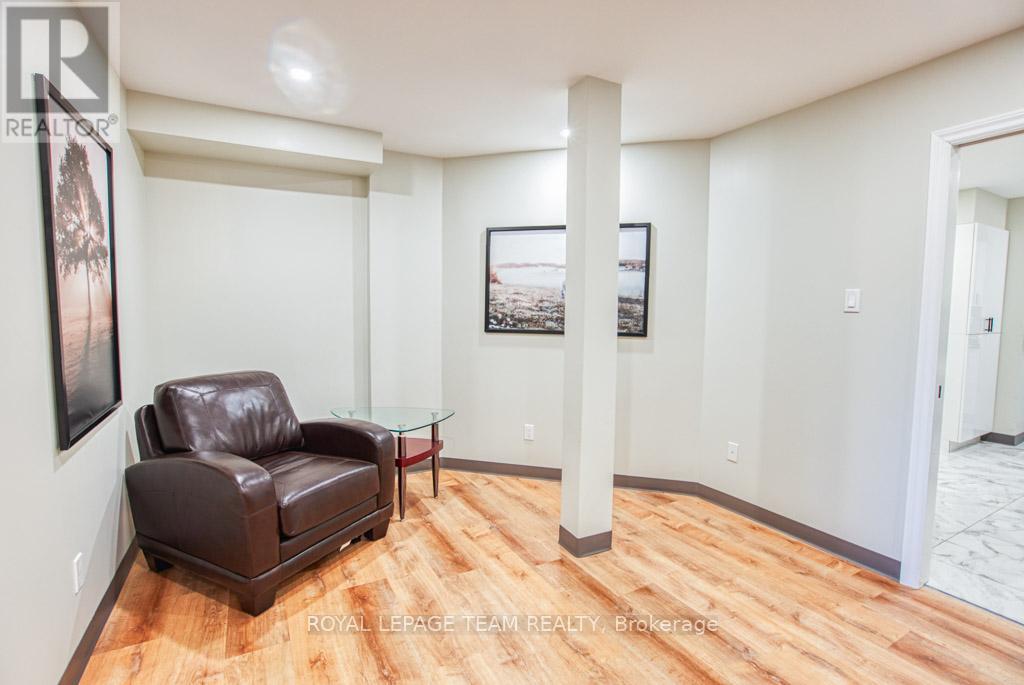 84 Centrepointe Drive, Ottawa, Ontario K2G 6B1 - Photo 15 - X12523314