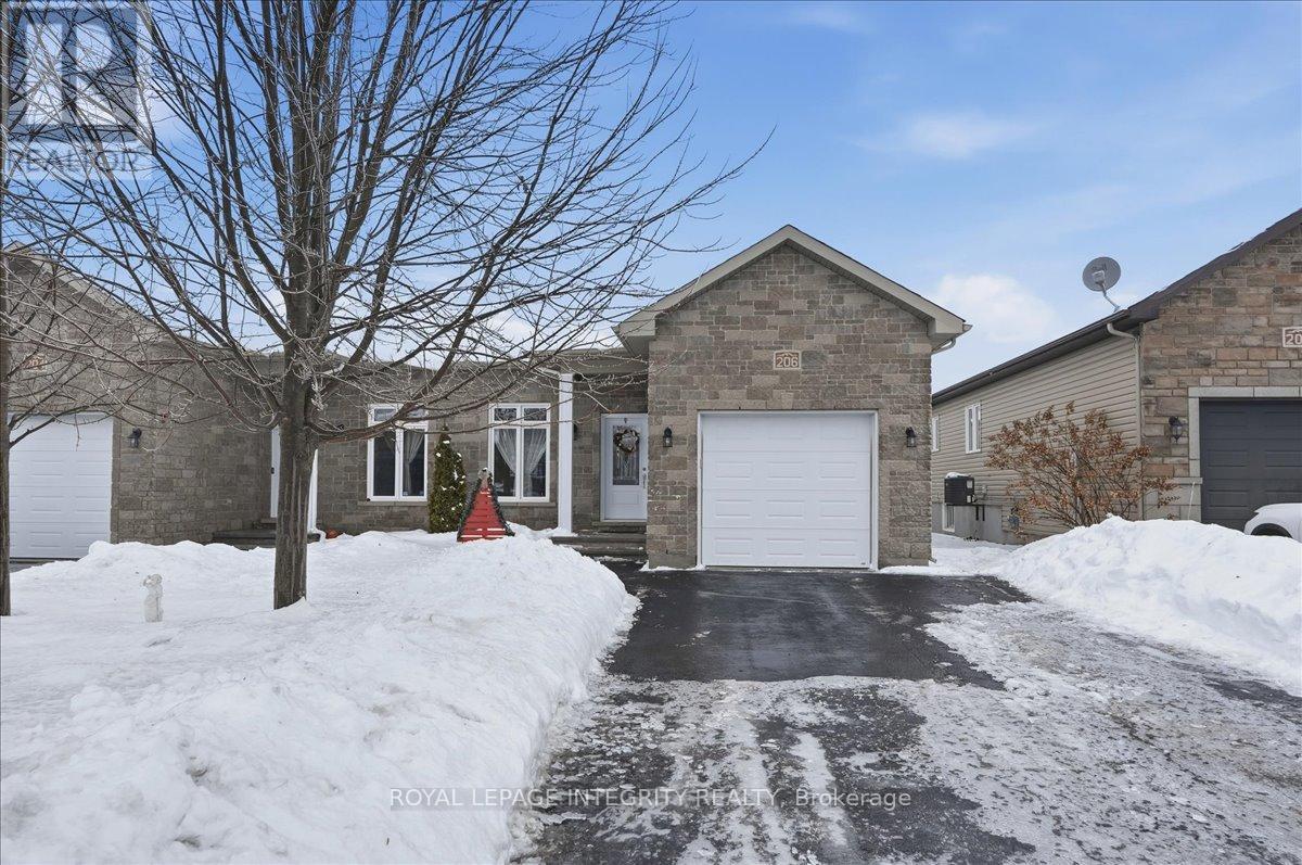 206 Trillium Circle, Alfred And Plantagenet, Ontario  K0A 3K0 - Photo 1 - X12865386