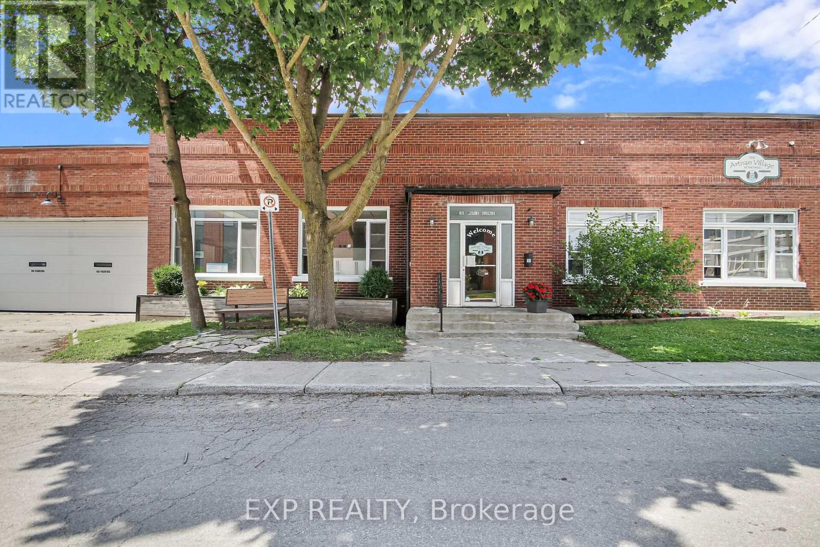 12 Maple Avenue, Smiths Falls, Ontario  K7A 1Z5 - Photo 1 - X12896170