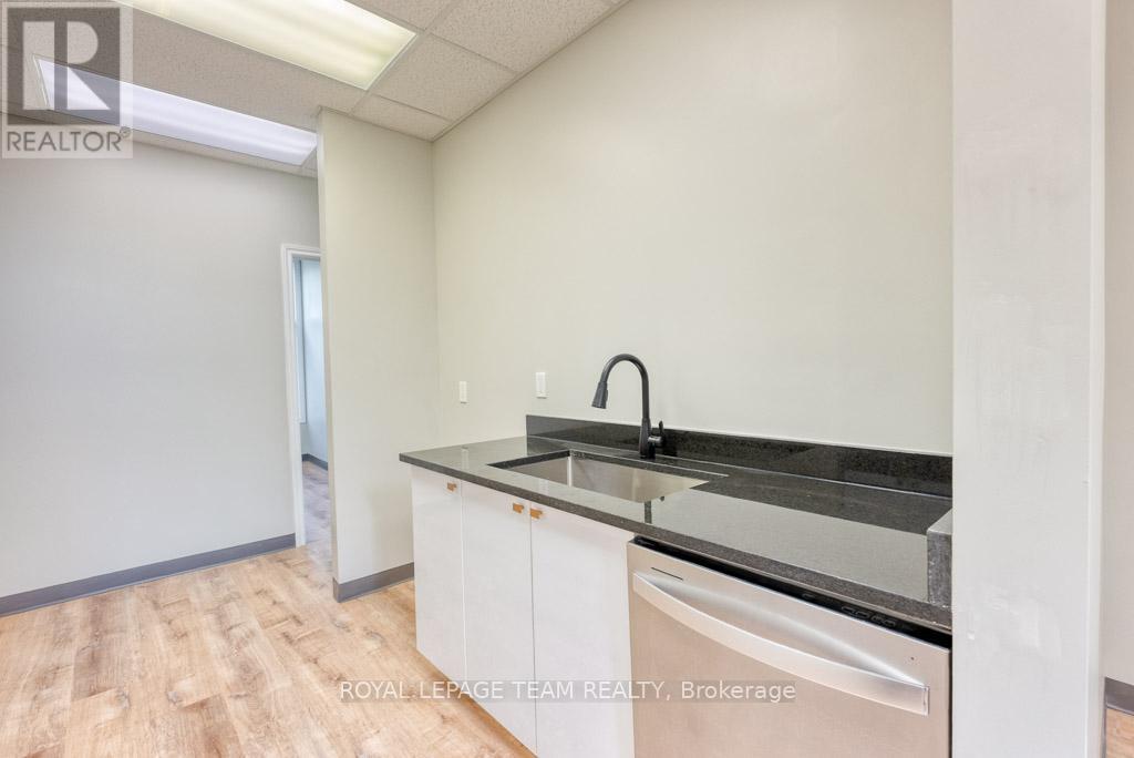 84 Centrepointe Drive, Ottawa, Ontario  K2G 6B1 - Photo 17 - X13488838