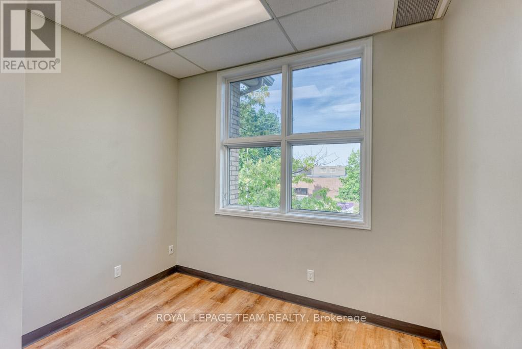 84 Centrepointe Drive, Ottawa, Ontario  K2G 6B1 - Photo 20 - X13488838