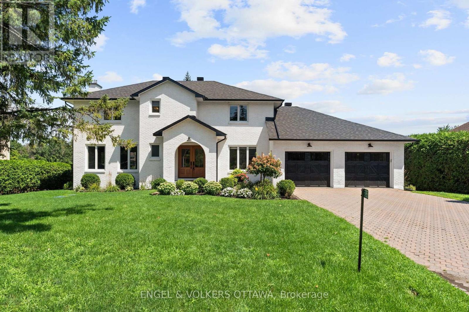 5765 Kelly Marie Drive N, Ottawa, Ontario  K4M 1B3 - Photo 1 - X13676884