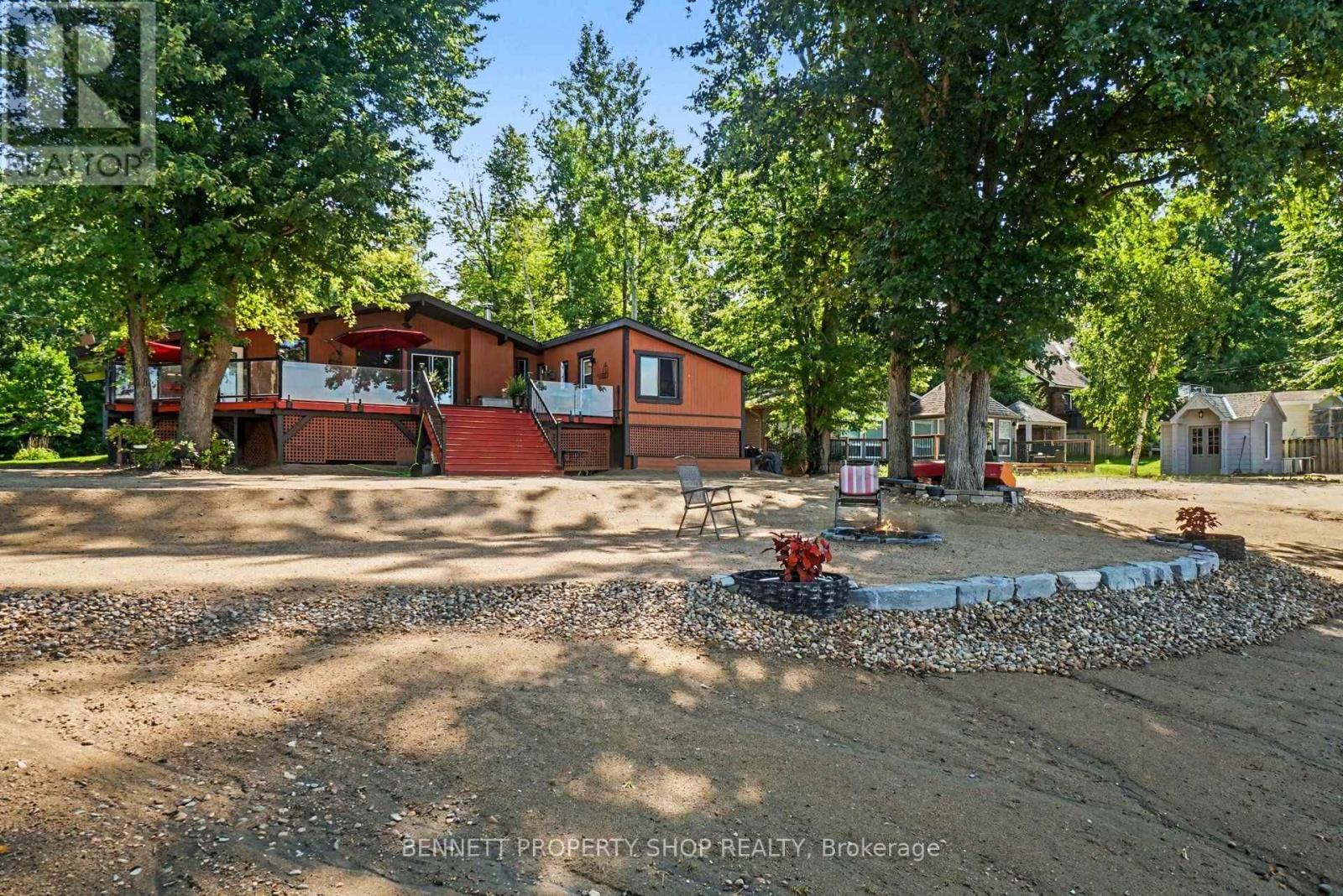 4240 Armitage Avenue, Ottawa, Ontario  K0A 1T0 - Photo 1 - X13684208
